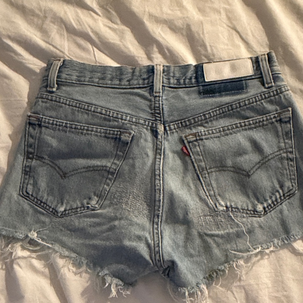 Re/Done Women's Blue Denim Shorts Size 26 - Picture 5 of 5